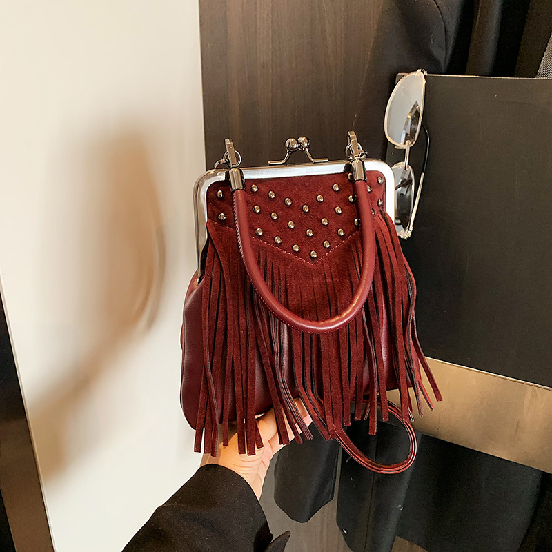 Women's Fashion Rivet Handheld - Women Bags Collection ulasan dan harga