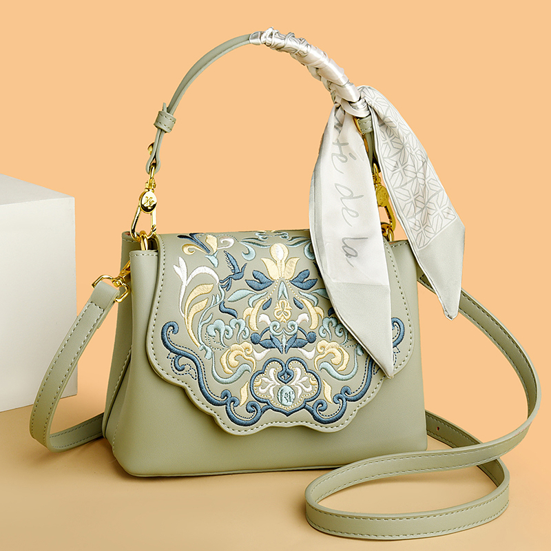 Fashion Embroidery Shoulder Ba - Women Bags Collection ulasan dan harga